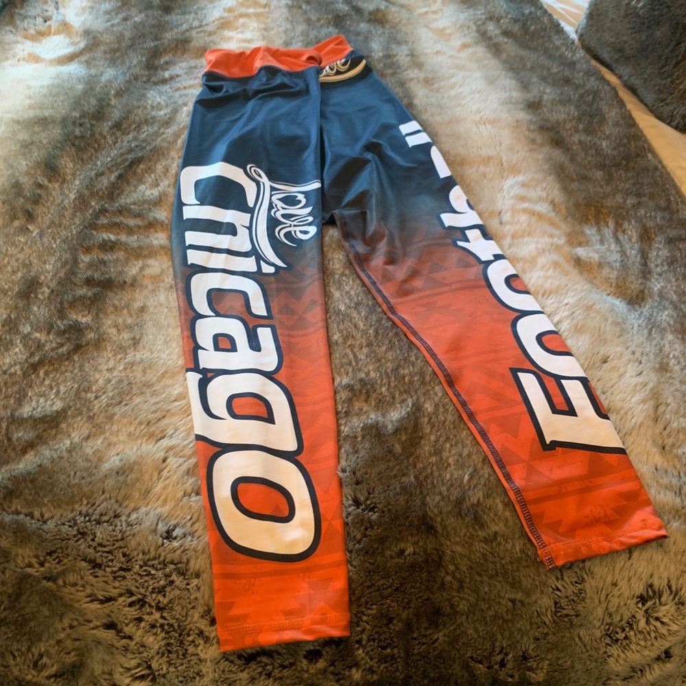 Chicago Football Leggings, size L, never been worn